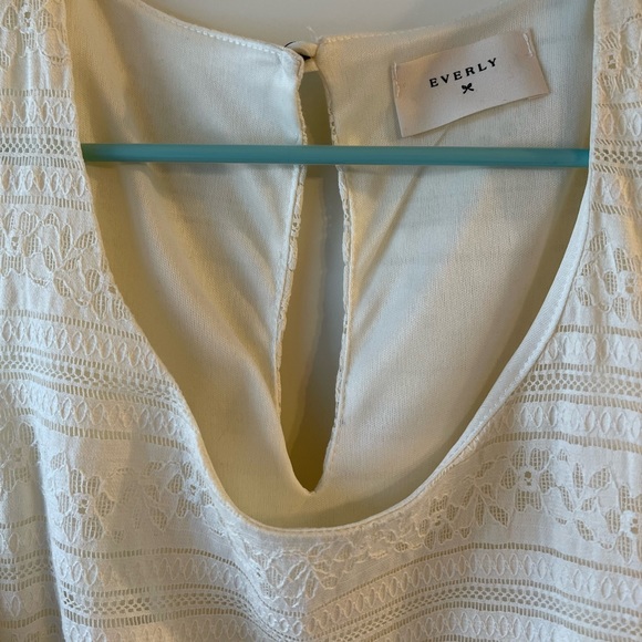 Cream lace romper - Picture 3 of 3